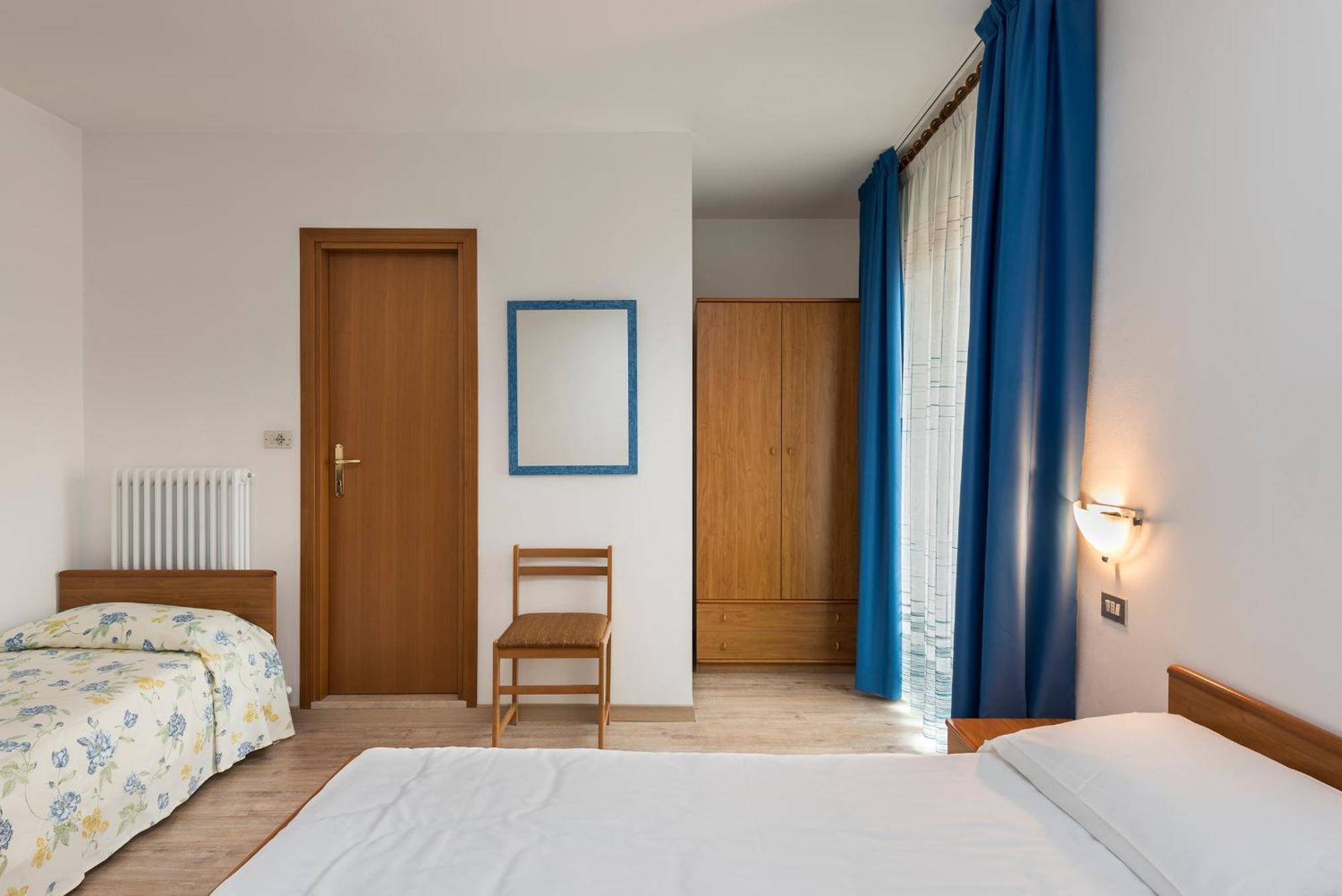 Hotel Villa Al Vento Torbole Sul Garda Kamer foto