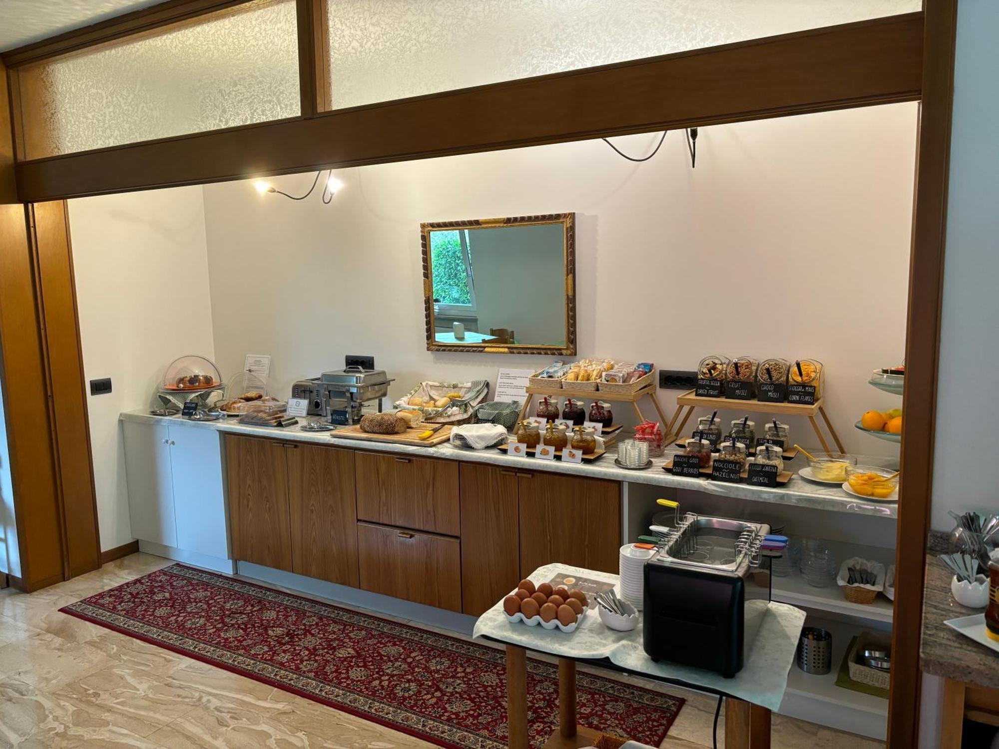Hotel Villa Al Vento Torbole Sul Garda Buitenkant foto
