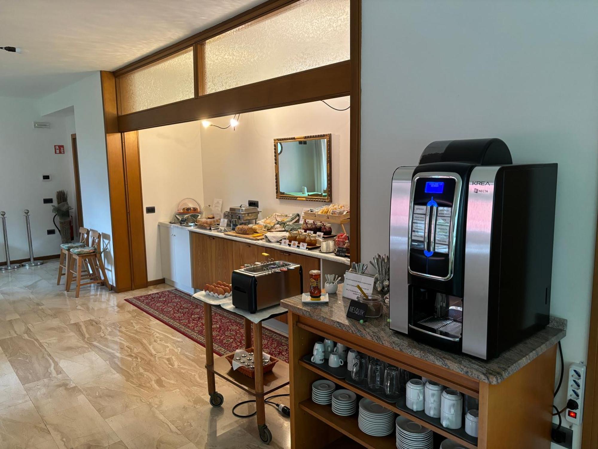 Hotel Villa Al Vento Torbole Sul Garda Buitenkant foto